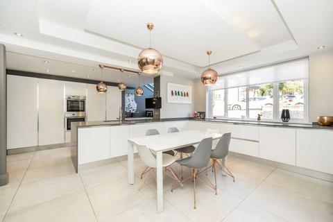 5 bedroom detached house for sale, The Reddings, London NW7