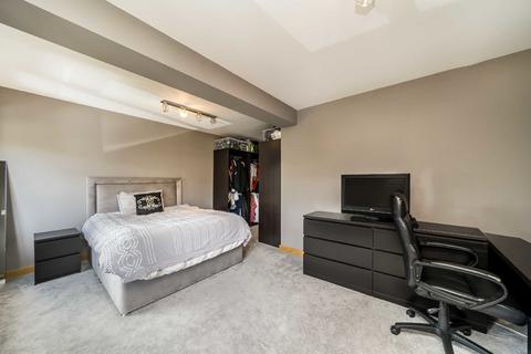 Ridgemount Austell Gardens, London, NW7 4NS