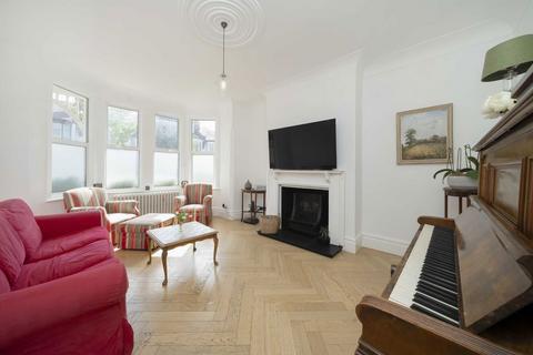 4 bedroom house for sale, Limes Avenue, London N12