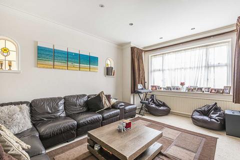 4 bedroom detached house for sale, Greenway, London N20