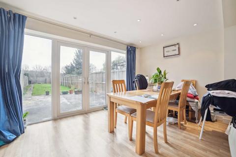 3 bedroom terraced house for sale, Ridgeview Close, Barnet EN5