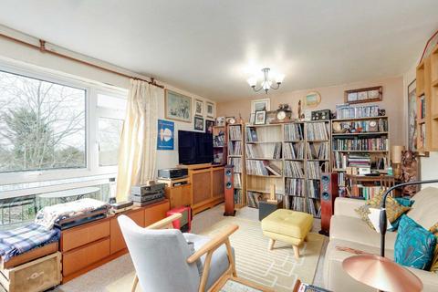 2 bedroom flat for sale, Nether Street, London N3