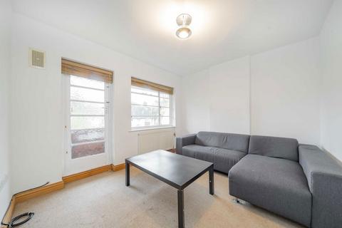 2 bedroom maisonette to rent, Ossulton Way, London N2