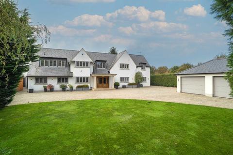 6 bedroom detached house to rent, Windmill Lane, Barnet EN5