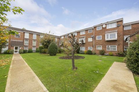 2 bedroom flat to rent, Shurland Avenue, Barnet EN4