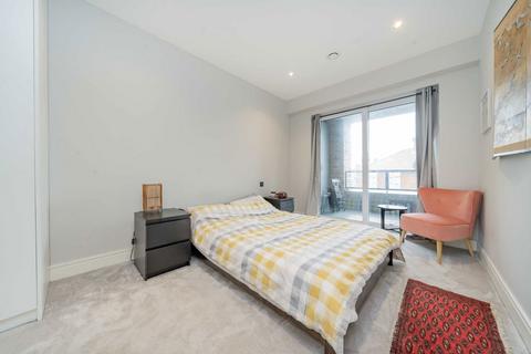 1 bedroom flat for sale, Gruneisen Road, London N3