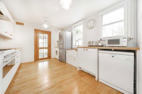 6 bedroom house to rent, Nether Street, London N12