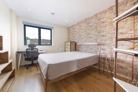 2 bedroom flat for sale, Hornsey Road, London N19