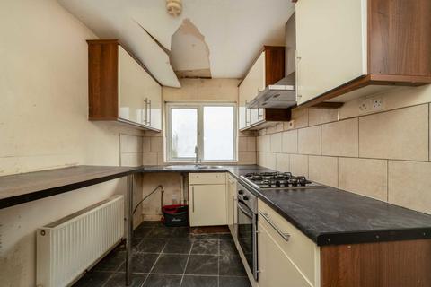 1 bedroom flat for sale, Crouch Hill, London N4