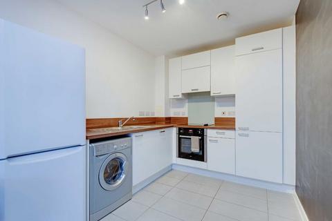 1 bedroom flat for sale, Coster Avenue, London N4