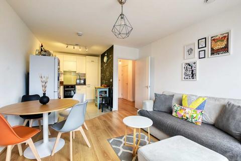 1 bedroom flat for sale, Coster Avenue, London N4