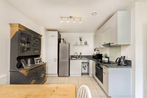 1 bedroom flat for sale, Coster Avenue, London N4