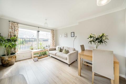 2 bedroom flat for sale, Grenville Road, London N19