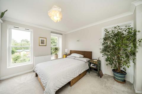 2 bedroom flat for sale, Grenville Road, London N19