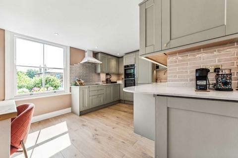 2 bedroom flat for sale, Upper Tollington Park, London N4