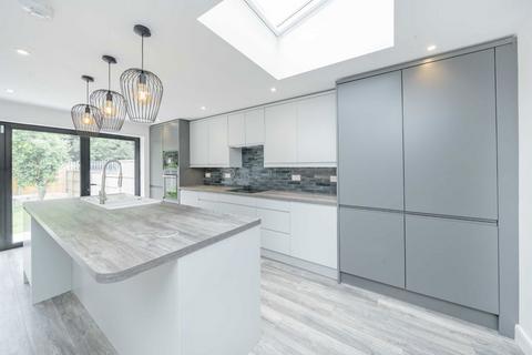 4 bedroom house for sale, Oakdale Road, London N4