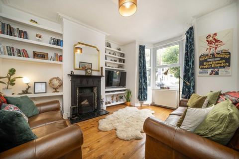 4 bedroom terraced house for sale, Greenfield Road, London N15