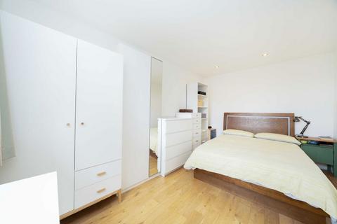 2 bedroom flat for sale, Hillfield Avenue, London N8