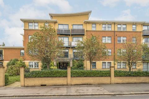 2 bedroom flat for sale, Tottenham Lane, London N8