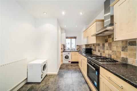 2 bedroom flat to rent, Tottenham Court Road, London W1T