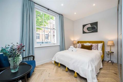 1 bedroom flat to rent, Charlotte Street, London W1T