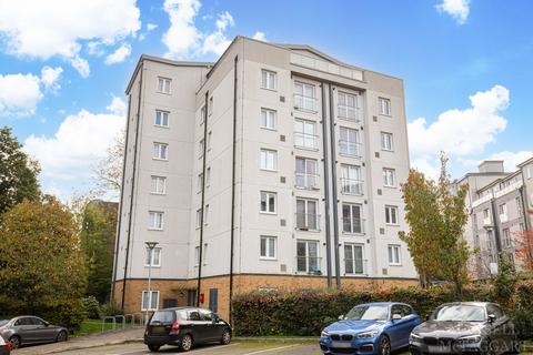 2 bedroom flat for sale, West Green Drive, Crawley RH11