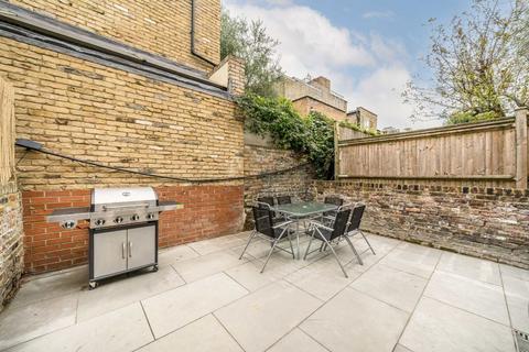 2 bedroom flat for sale, Halford Road, London SW6