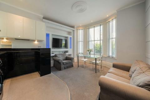 2 bedroom flat for sale, Fulham Road, London SW6