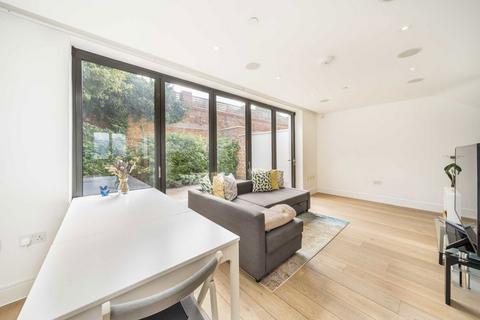 3 bedroom house for sale, Rainsborough Square, London SW6