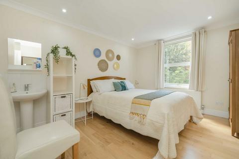 4 bedroom terraced house for sale, Darlan Road, London SW6