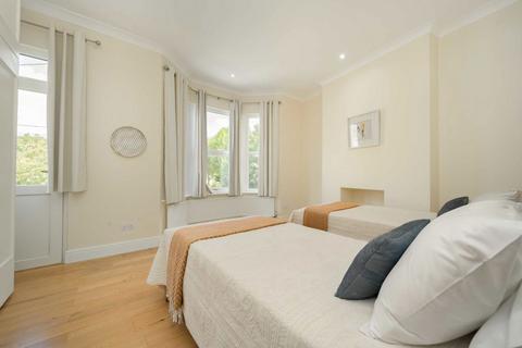 4 bedroom terraced house for sale, Darlan Road, London SW6