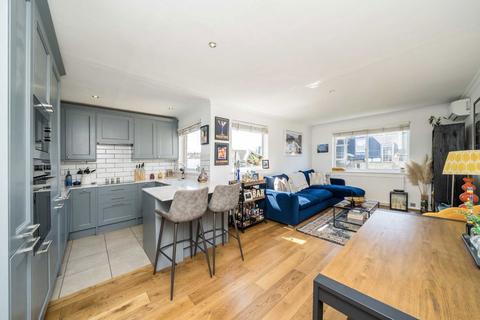 1 bedroom flat for sale, Radipole Road, London SW6