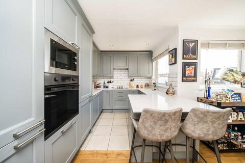 4, 50 Radipole Road, London, SW6 5DL
