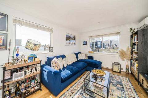 4, 50 Radipole Road, London, SW6 5DL