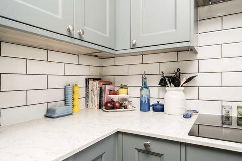 4, 50 Radipole Road, London, SW6 5DL