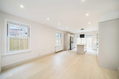 2 bedroom flat for sale, Wandsworth Bridge Road, London SW6