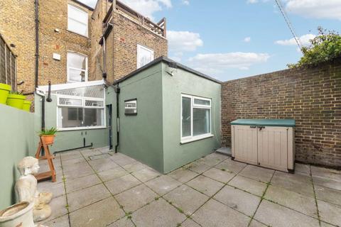 2 bedroom flat for sale, Pellant Road, London SW6