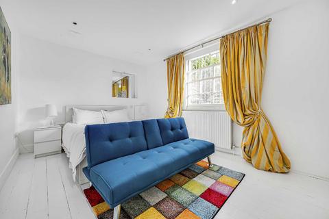 3 bedroom flat for sale, Lillie Road, London SW6