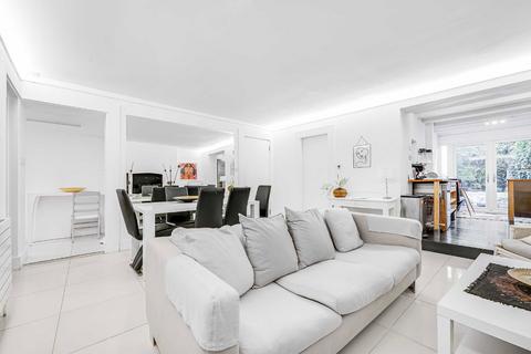 3 bedroom flat for sale, Lillie Road, London SW6