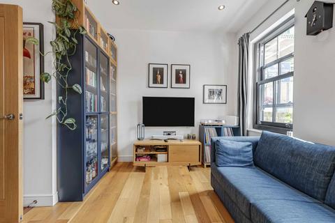 1 bedroom flat for sale, Grimston Road, London SW6