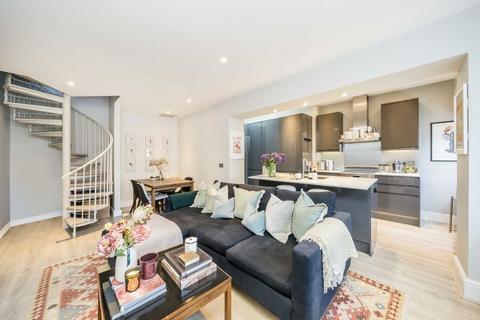 112 Burnthwaite Road, London, SW6 5BG