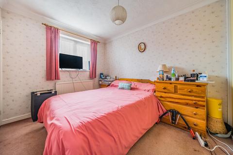 4 bedroom detached house for sale, Frognal Gardens, Teynham, Sittingbourne, Kent, ME9