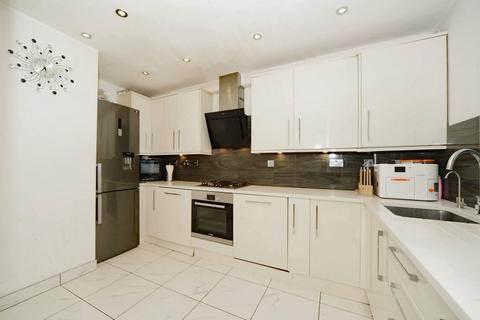 4 bedroom semi-detached house for sale, Kingsley Wood Drive, London SE9