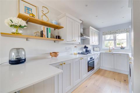 1 bedroom apartment for sale, Maynard Close, London, SW6