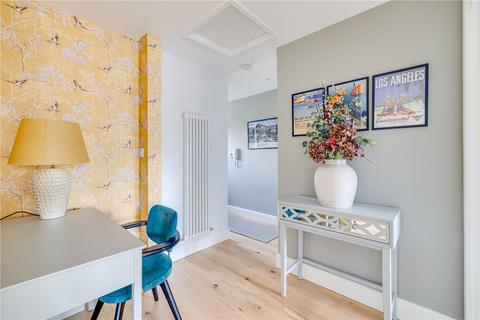 1 bedroom apartment for sale, Maynard Close, London, SW6