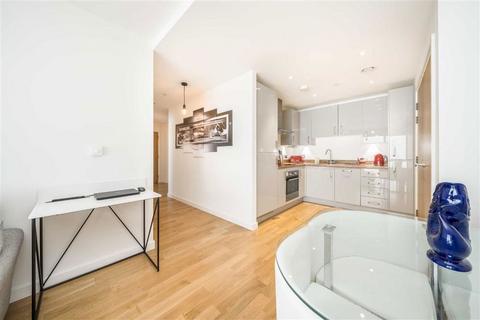 2 bedroom flat for sale, Cutter Lane, London SE10