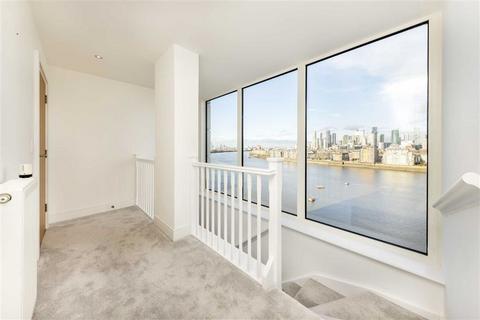 2 bedroom flat for sale, Dowells Street, London SE10