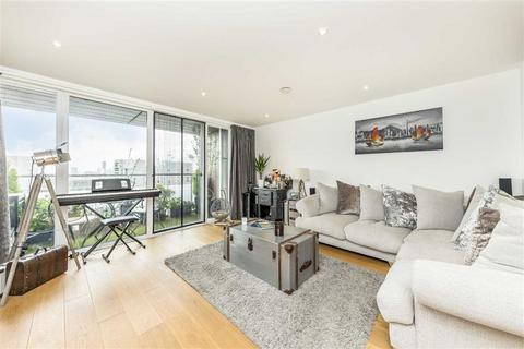 3 bedroom flat for sale, Peartree Way, London SE10