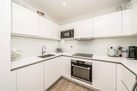 1 bedroom flat for sale, Telegraph Avenue, London SE10