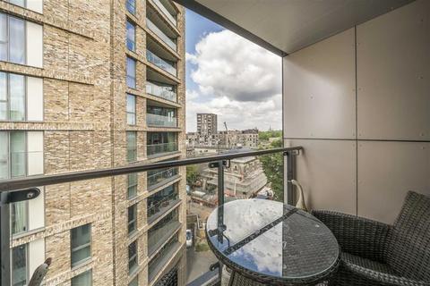 3 bedroom flat for sale, Norman Road, London SE10